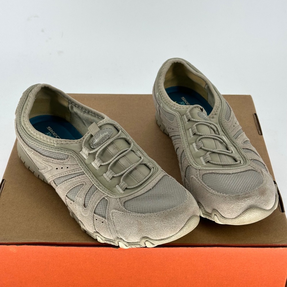 Skechers Suede Leather Slip On Low Top Sneaker Shoe Relaxed Memory Foam Comfy 10